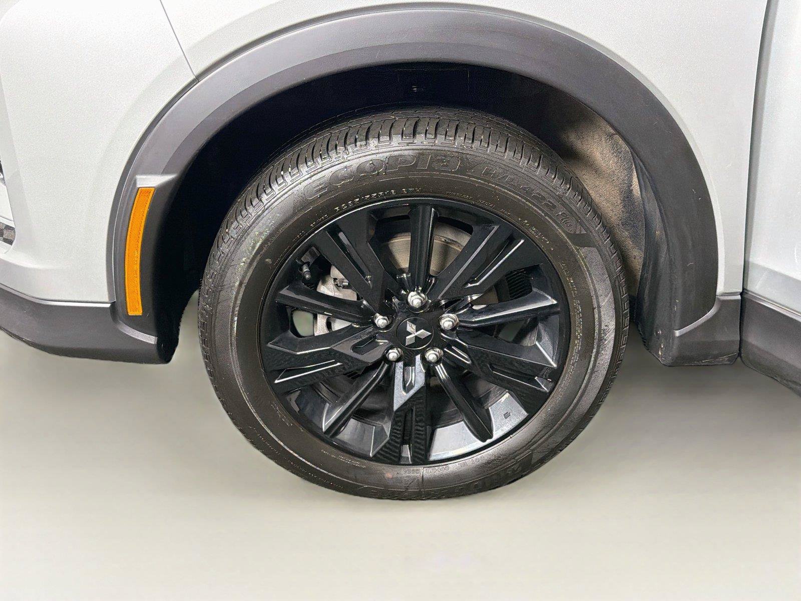 Used 2024 Mitsubishi Eclipse Cross LE AWD/4WD image 34