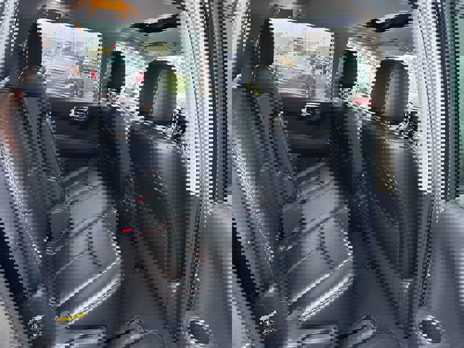 Used 2018 Nissan Pathfinder SL w/ SL Premium Package image 24