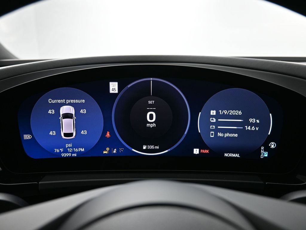 Certified 2024 Porsche Macan 4 Electric image 8