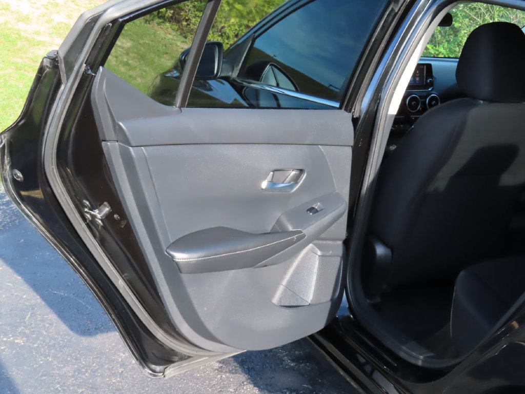 Used 2022 Nissan Sentra S FWD image 29