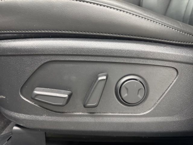 Used 2025 Kia Sorento S image 10