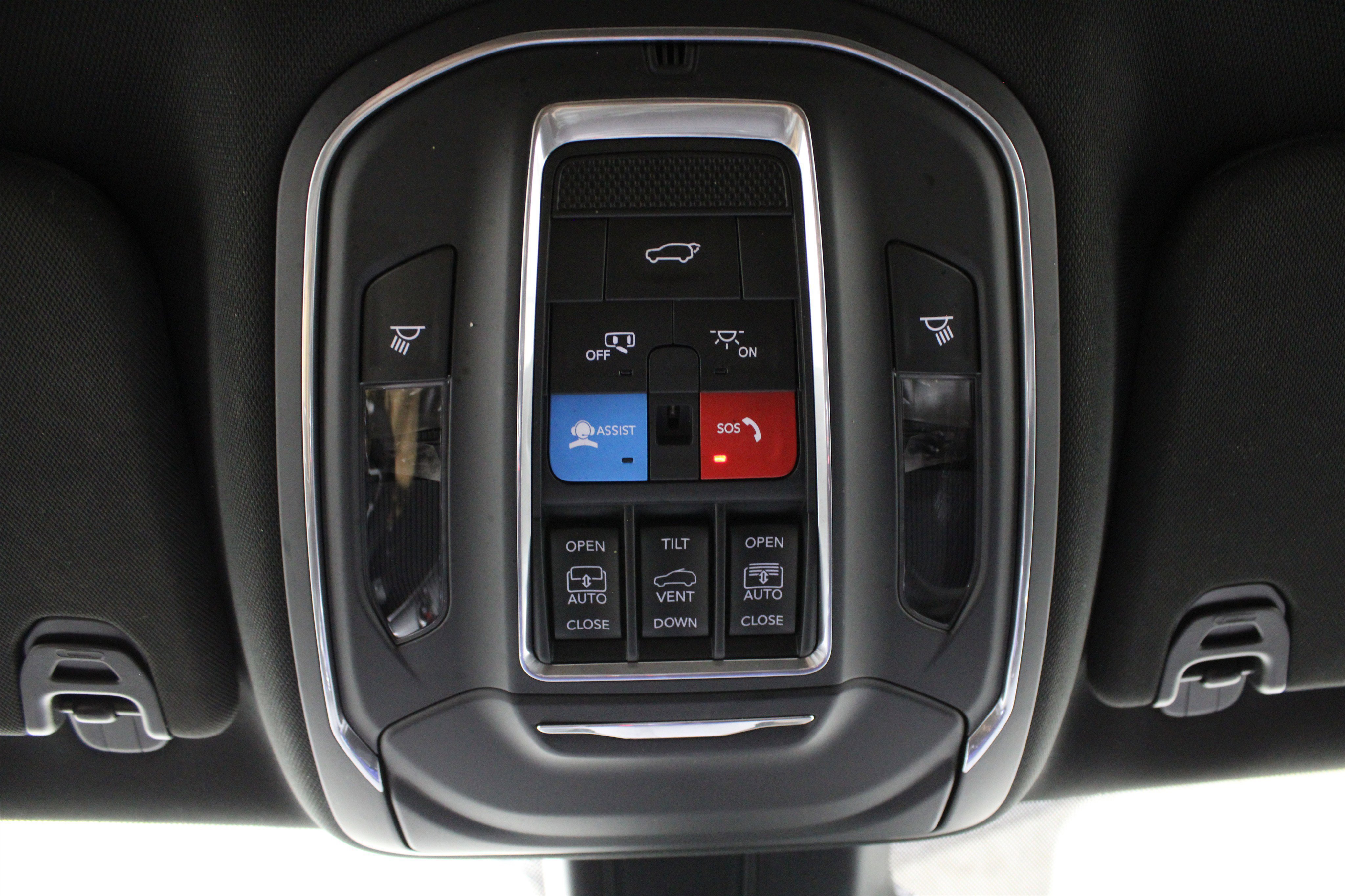 Used 2024 Jeep Wagoneer 4WD w/ Premium Group I image 25