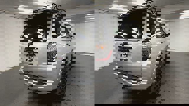 Used 2021 Toyota 4Runner Venture w/ Moonroof Package image 8