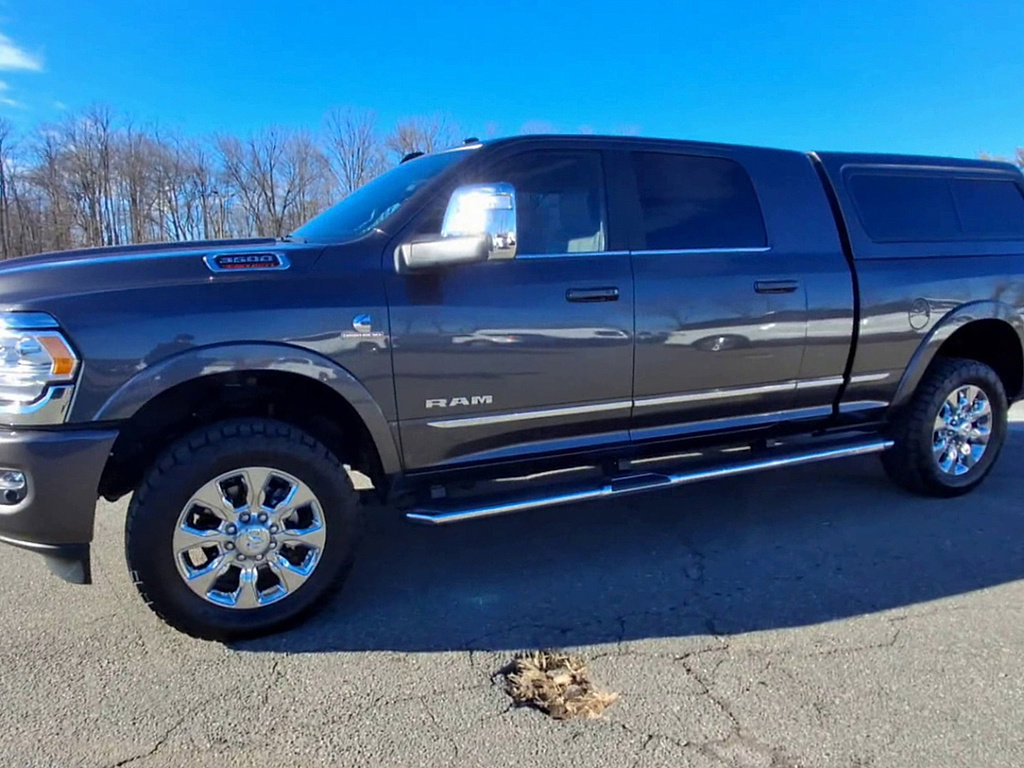 Used 2023 RAM 3500 Limited image 4