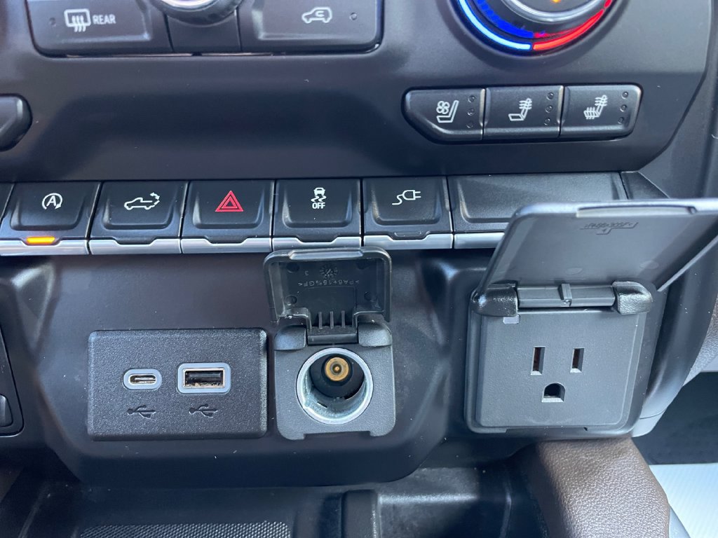 Certified 2019 Chevrolet Silverado 1500 LTZ w/ LTZ Convenience Package AWD/4WD image 44