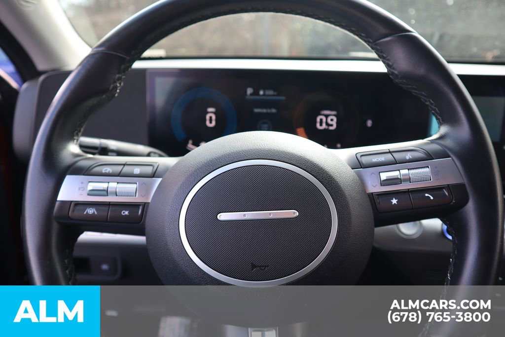 Used 2025 Hyundai Kona SEL image 27