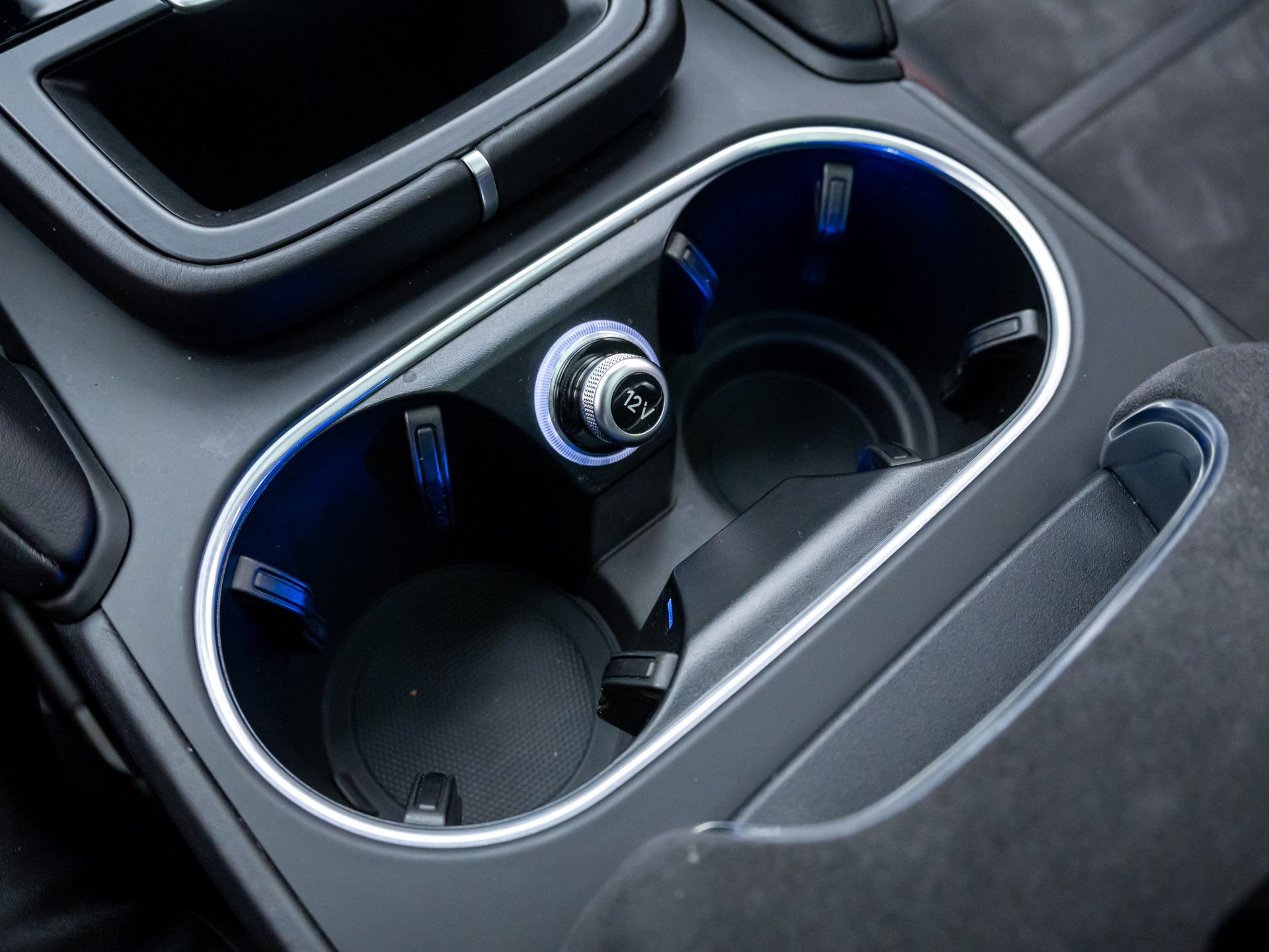 Used 2022 Porsche Cayenne GTS AWD/4WD image 30