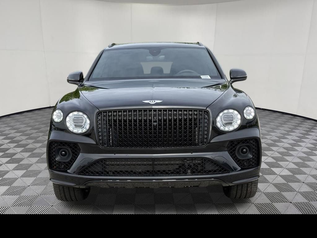 Used 2023 Bentley Bentayga Extended Wheelbase AWD/4WD image 3