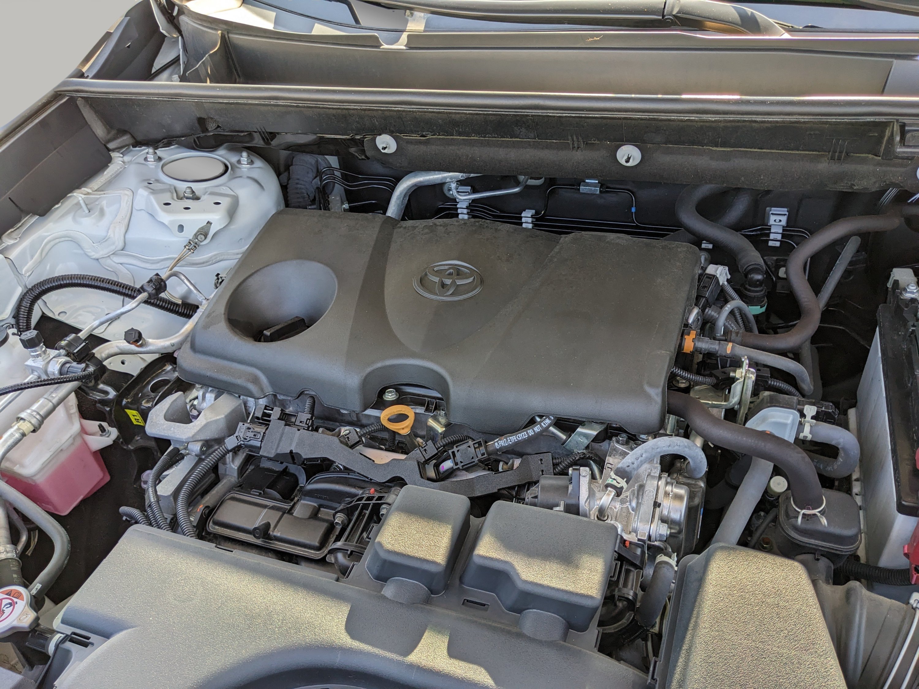 Used 2024 Toyota RAV4 XLE Premium FWD image 12