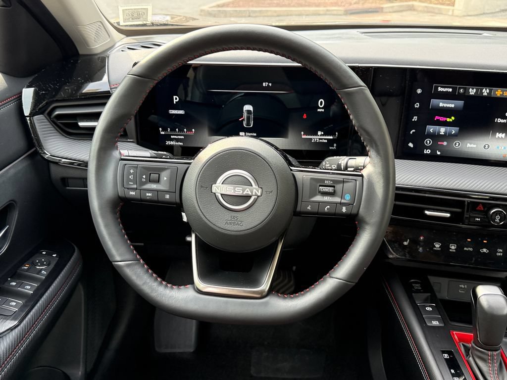 Used 2025 Nissan Kicks SR w/ SR Premium Package AWD/4WD image 15