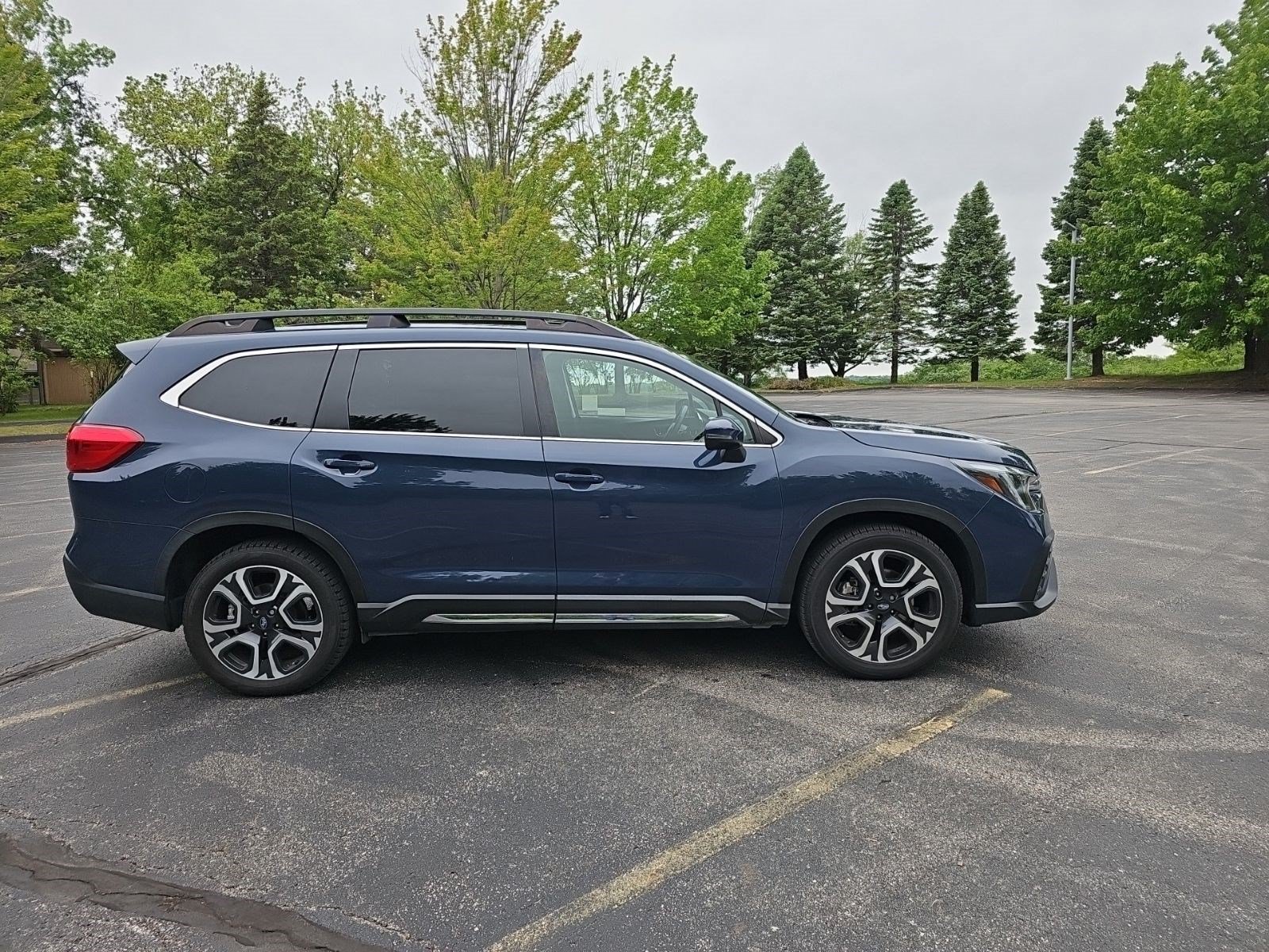 Used 2023 Subaru Ascent Limited AWD/4WD image 7