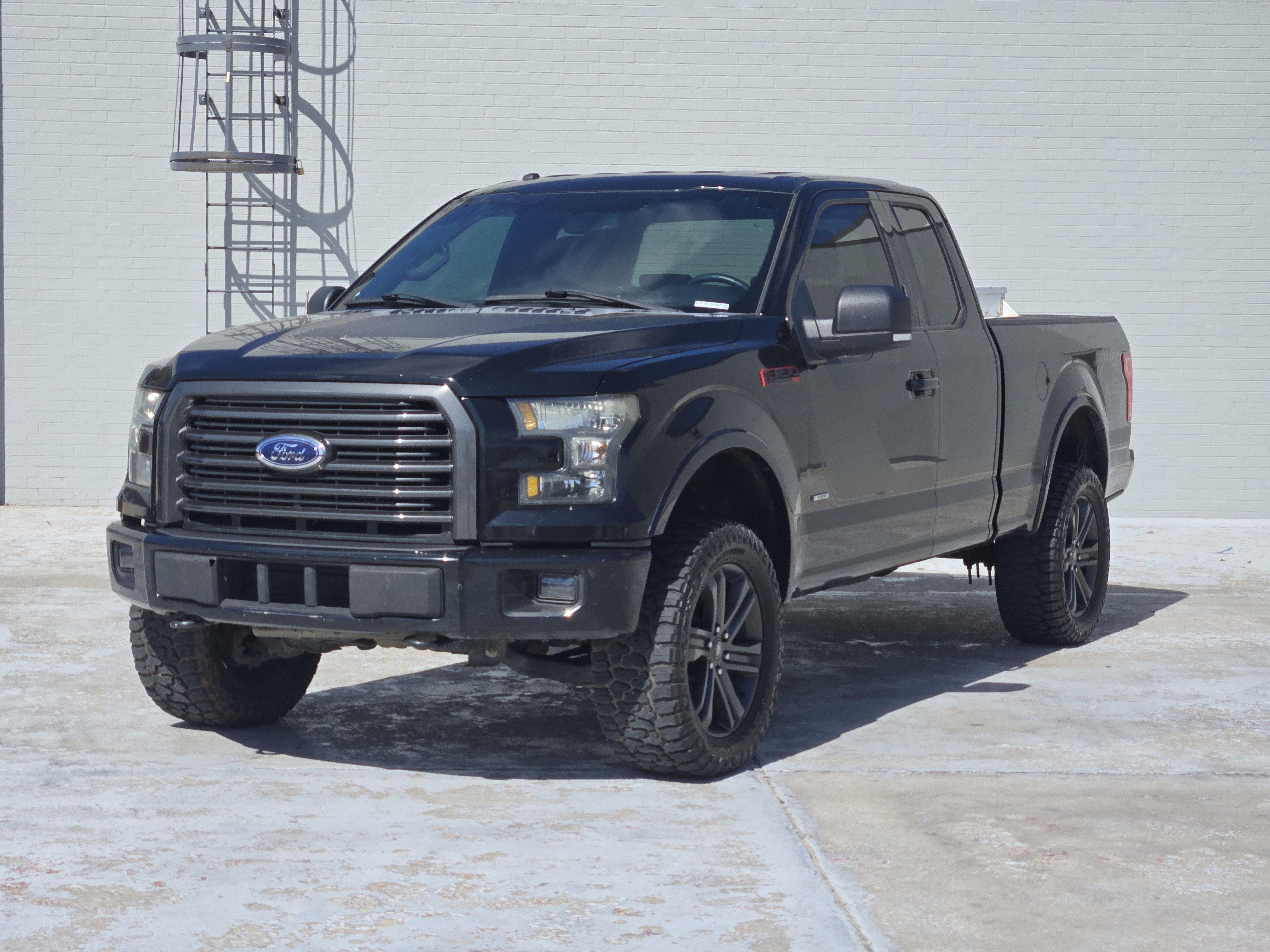 Used 2016 Ford F150 XLT w/ Equipment Group 301A Mid image 3