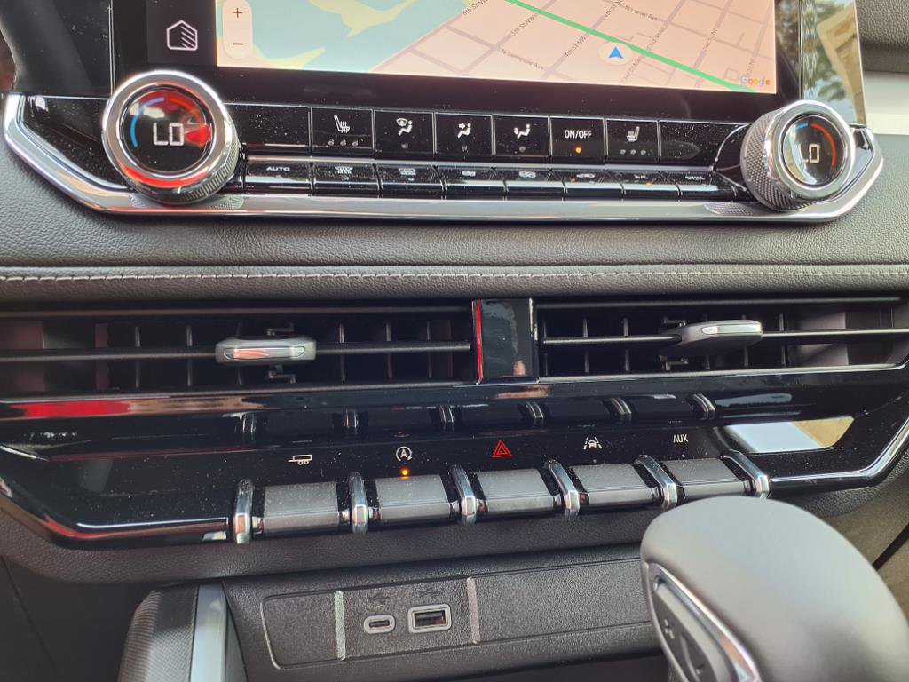 New 2025 Chevrolet Colorado LT w/ LT Convenience Package image 19