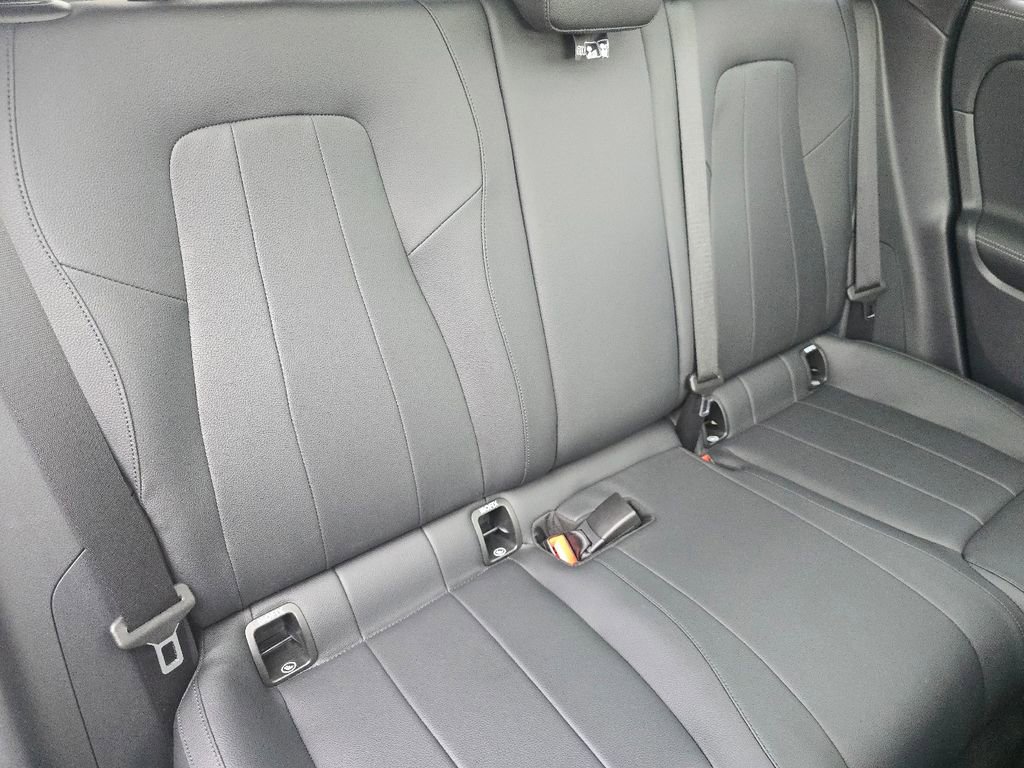 Certified 2021 Mercedes-Benz GLA 250 4MATIC image 22