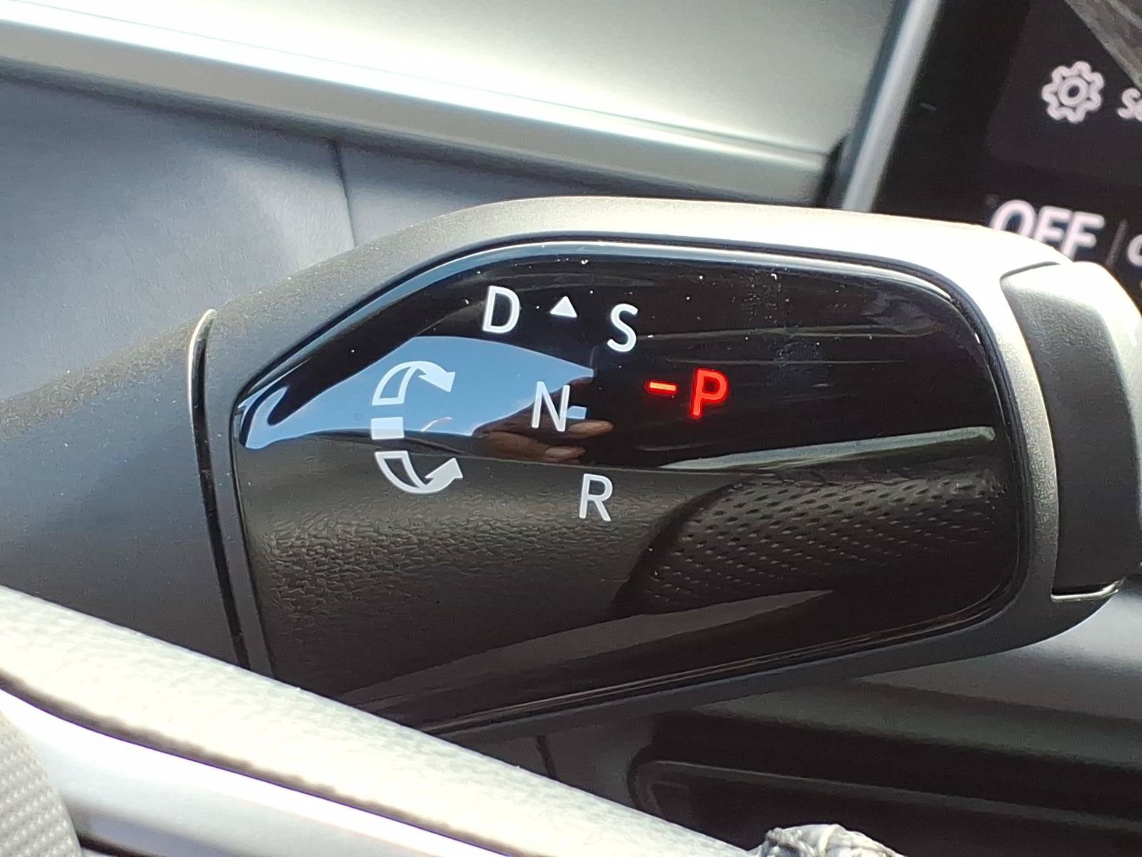 Used 2026 Volkswagen Tiguan SE R-Line FWD image 21
