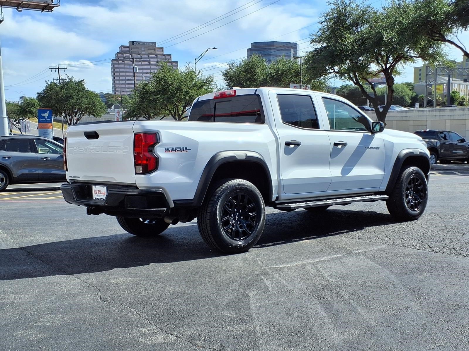 Used 2024 Chevrolet Colorado Trail Boss w/ Advanced Trailering Package AWD/4WD image 6