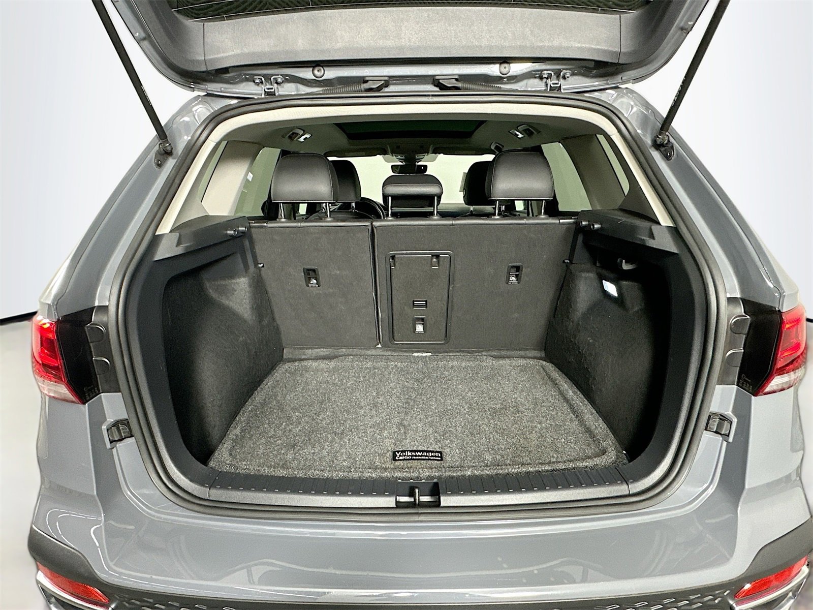 Used 2024 Volkswagen Taos SE w/ Panoramic Sunroof Package image 27