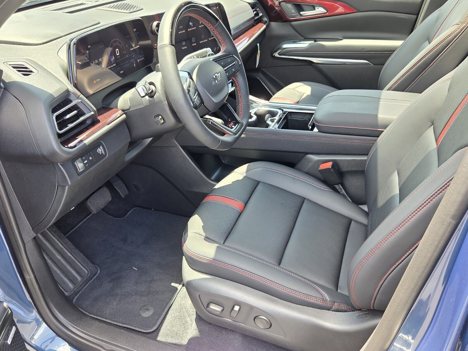 New 2026 Chevrolet Traverse RS FWD image 5