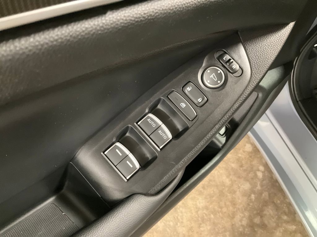 Used 2021 Honda Accord Sport image 11