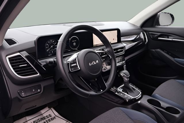 Used 2024 Kia Seltos S AWD/4WD image 11