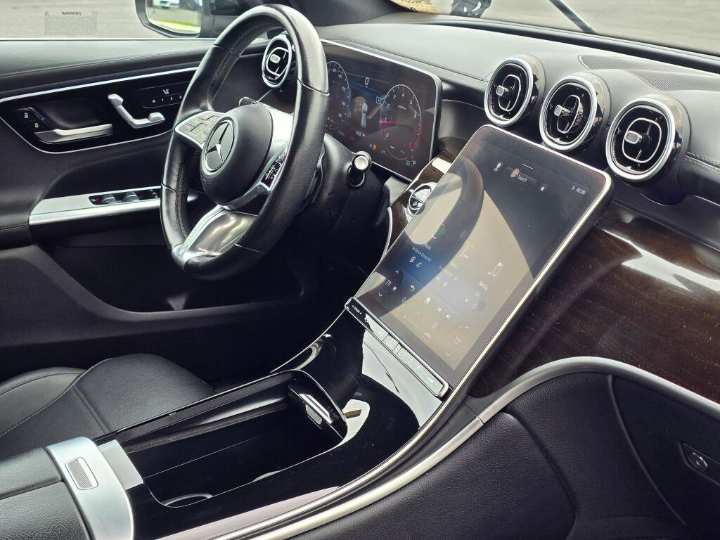 Used 2023 Mercedes-Benz GLC 300 4MATIC image 28