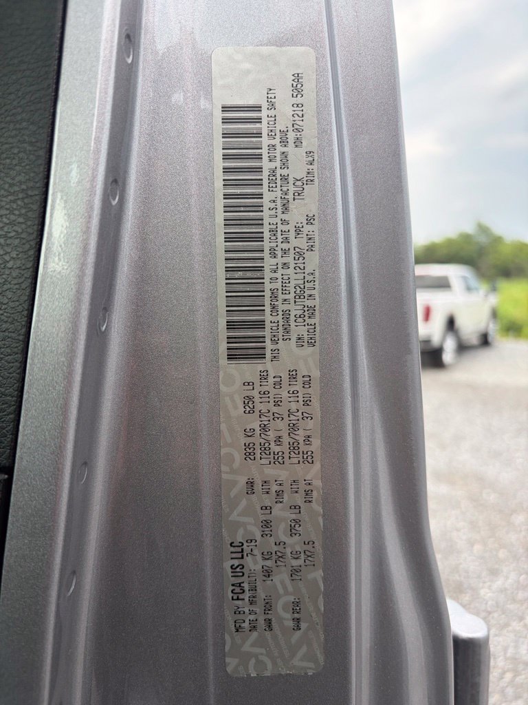Used 2020 Jeep Gladiator Rubicon AWD/4WD image 27