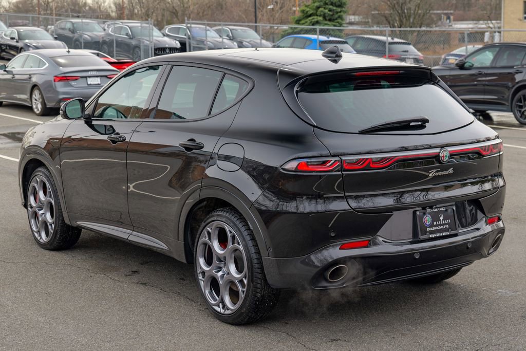 Used 2024 Alfa Romeo Tonale Veloce image 5