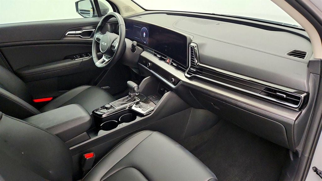Used 2025 Kia Sportage SX FWD image 25