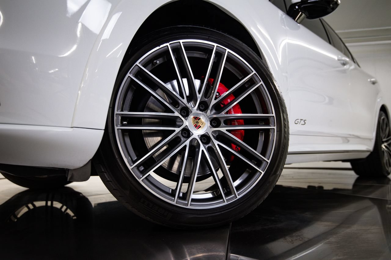 Certified 2023 Porsche Cayenne GTS AWD/4WD image 12