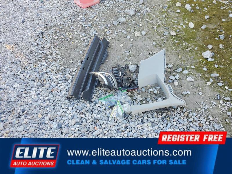 Used 2022 Volkswagen Taos S image 25