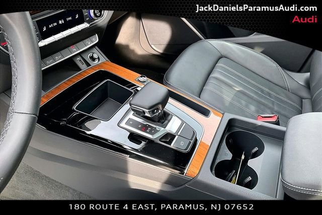 Used 2023 Audi Q5 2.0T Premium w/ Convenience Package image 12