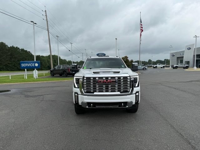 Used 2024 GMC Sierra 2500 Denali w/ Denali Reserve Package AWD/4WD image 2