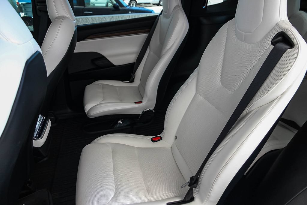 Used 2023 Tesla Model X AWD/4WD image 20