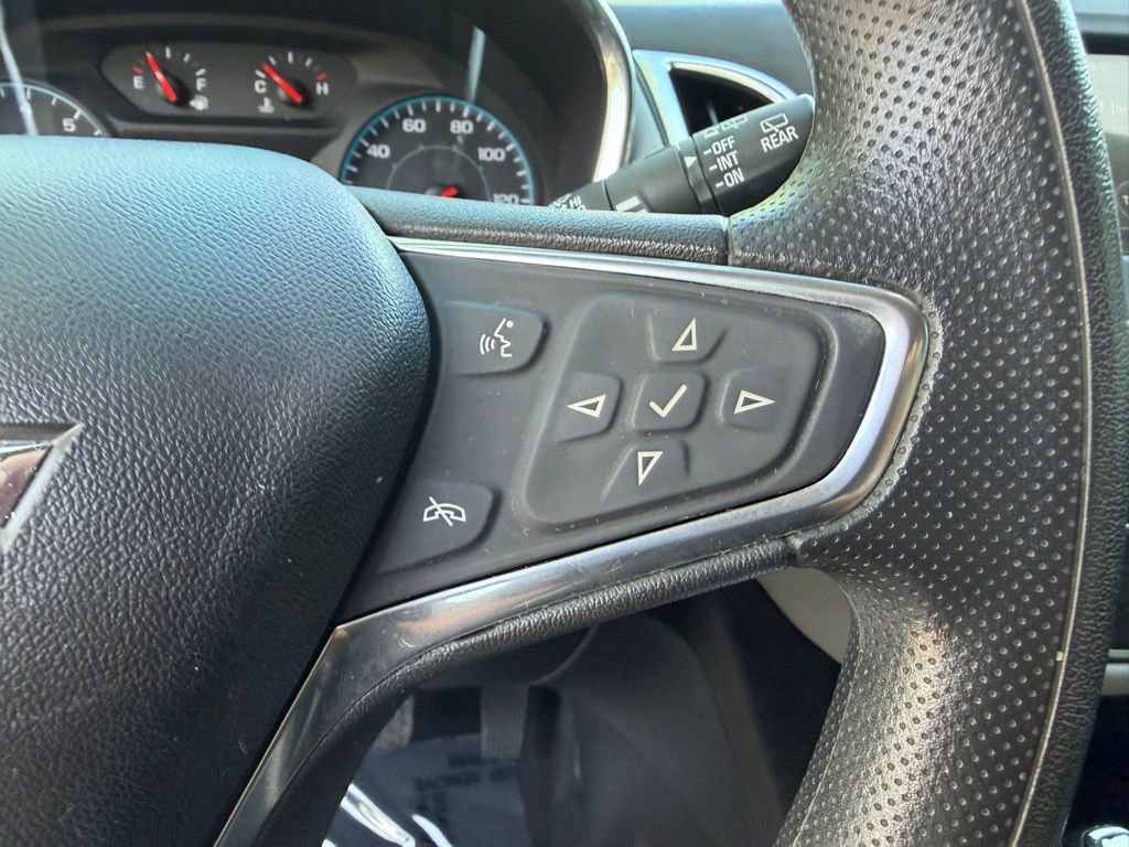 Used 2019 Chevrolet Equinox LS w/ LS Convenience Package image 24