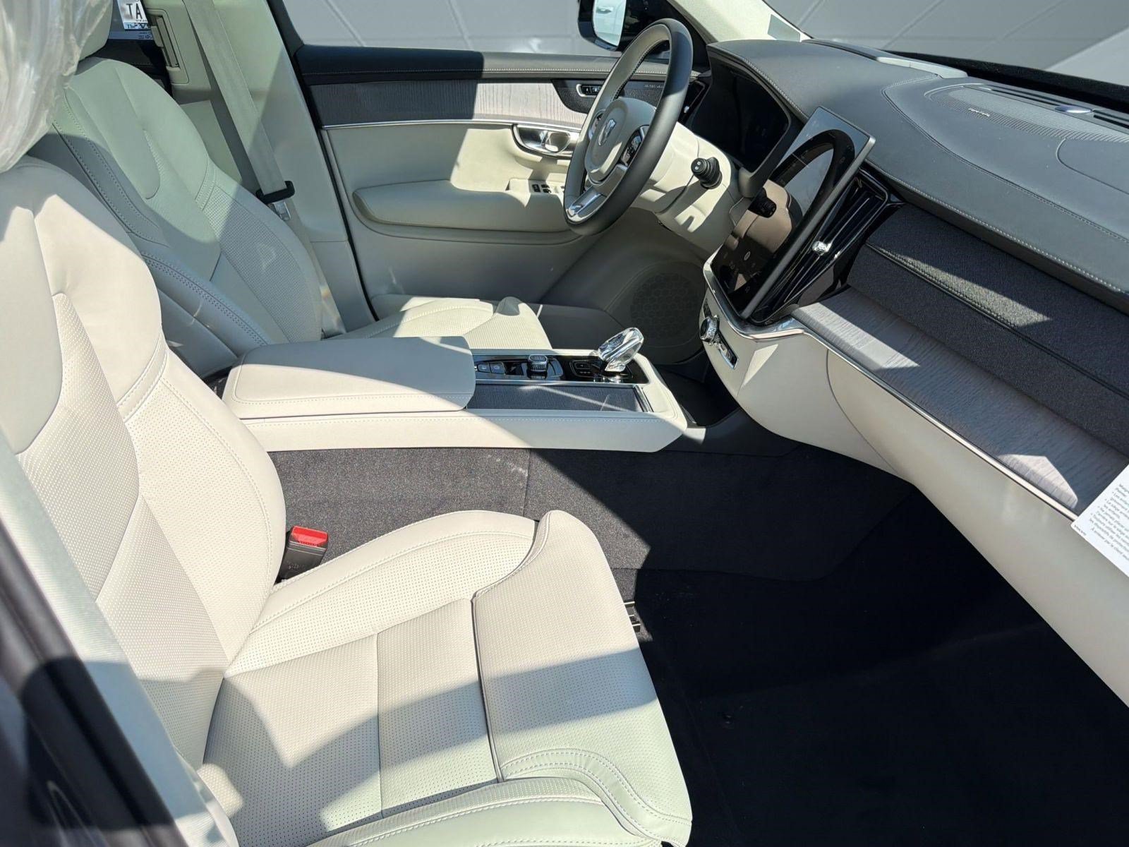 New 2026 Volvo XC90 B6 Ultra w/ Protection Package Premier AWD/4WD image 30