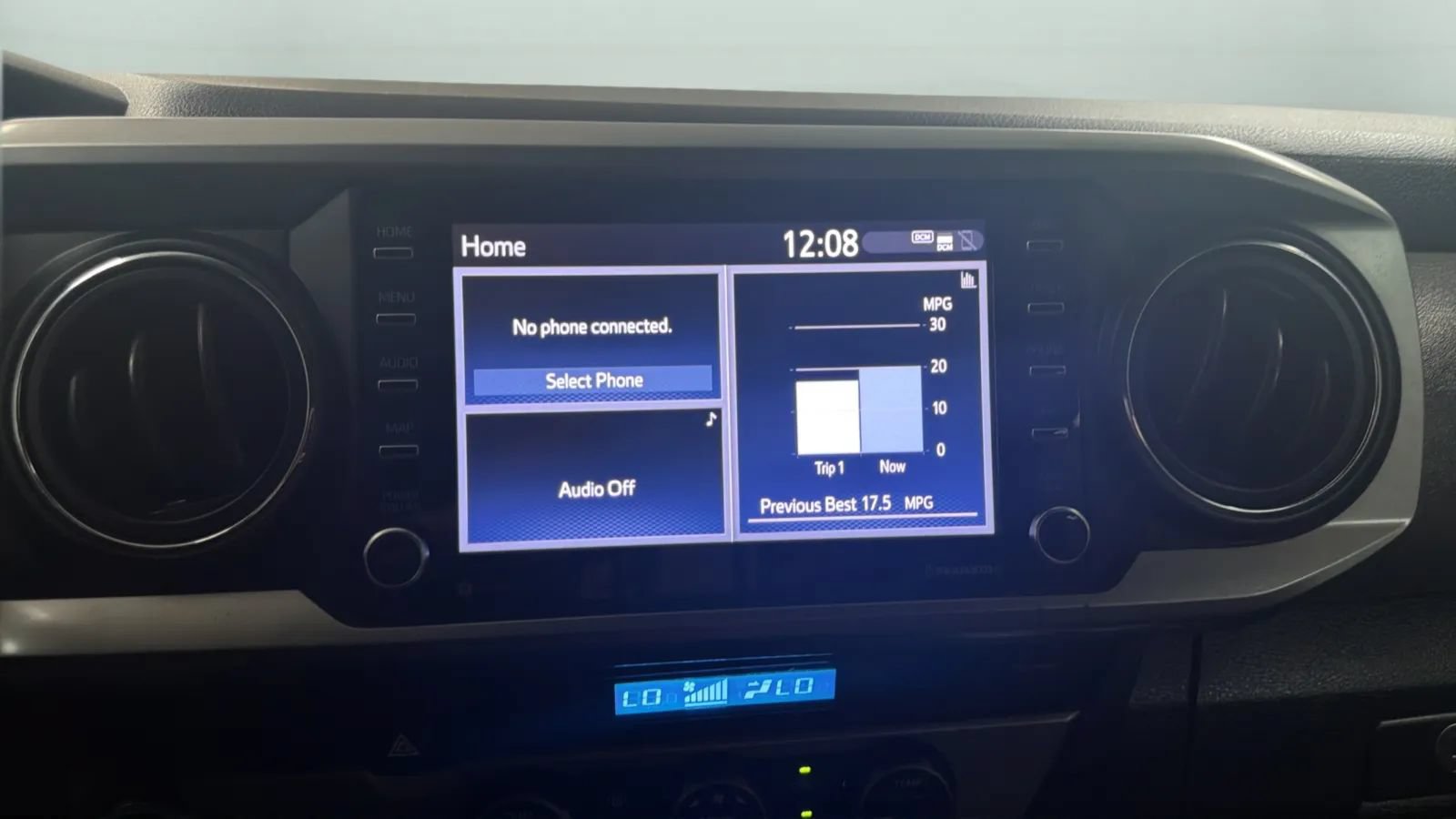 Used 2023 Toyota Tacoma SR5 RWD image 13