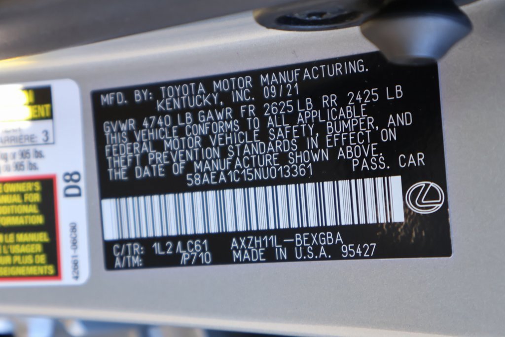 Used 2022 Lexus ES 300h w/ Luxury Package image 28