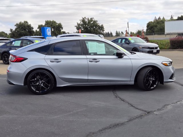 Used 2023 Honda Civic Sport image 3