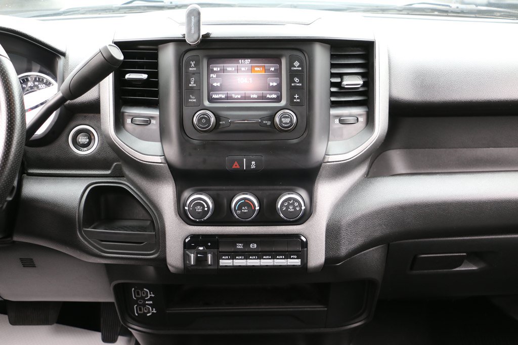 Used 2024 RAM 3500 Tradesman w/ Chrome Appearance Group AWD/4WD image 14