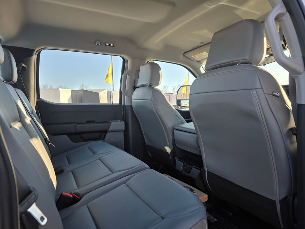 New 2026 Ford F350 XL w/ XL Chrome Package image 38