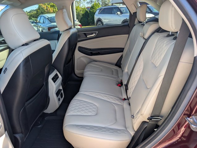 Used 2023 Ford Edge Titanium AWD/4WD image 11