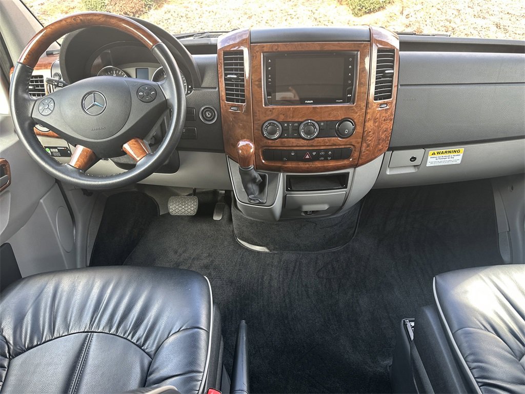 Used 2017 Mercedes-Benz Sprinter 2500 image 9