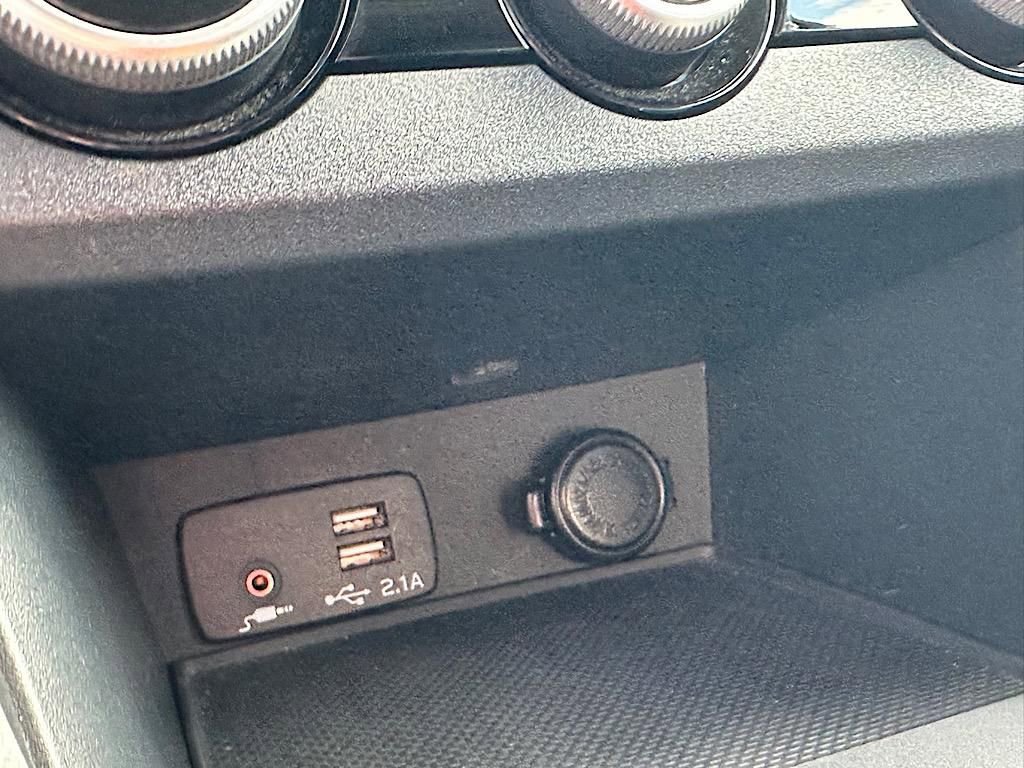 Used 2020 Subaru Crosstrek 2.0i Limited w/ Moonroof Package w/Navigation image 28