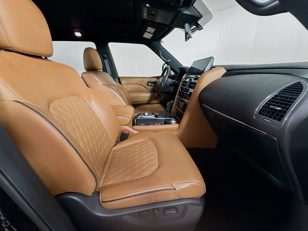 Used 2024 INFINITI QX80 Sensory AWD/4WD image 38