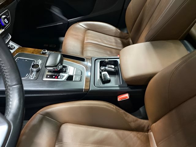 Used 2018 Audi Q5 2.0T Premium Plus w/ Premium Plus Package AWD/4WD image 18