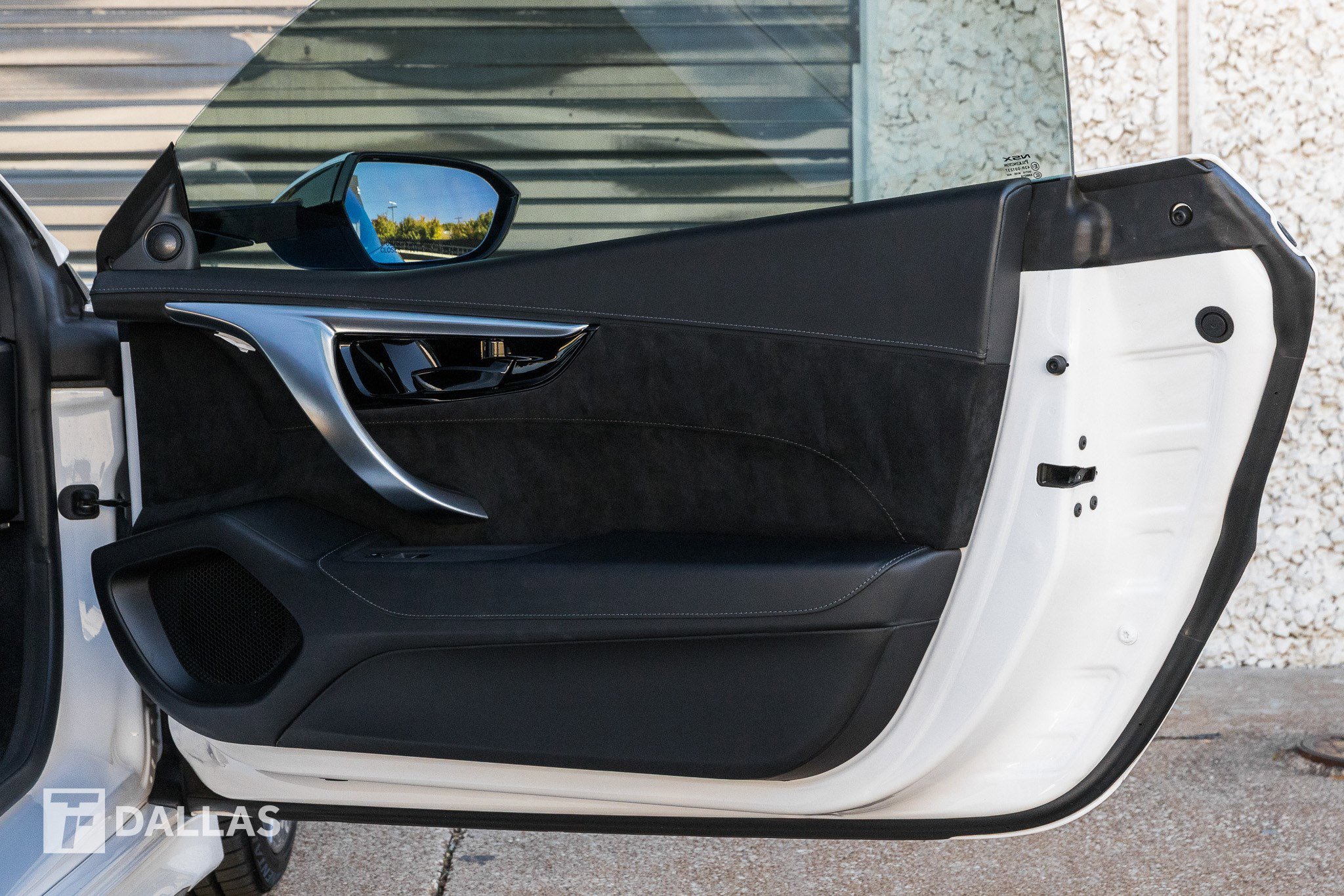 Used 2017 Acura NSX image 33