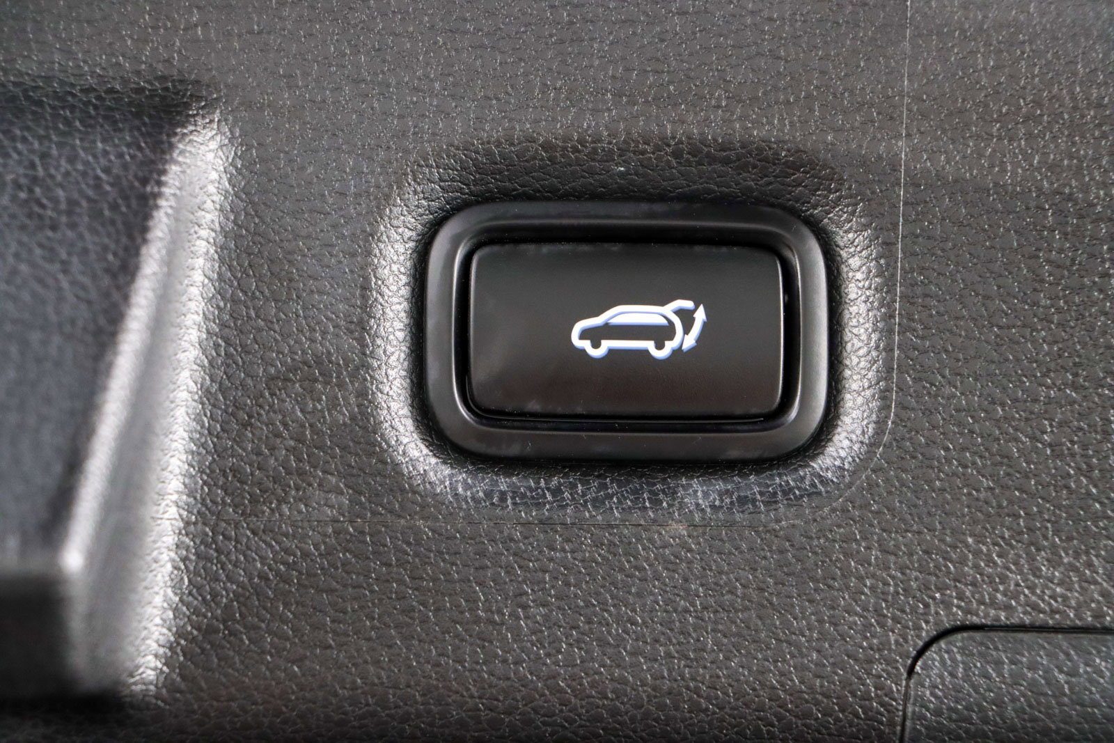 Used 2022 Hyundai Santa Fe SEL w/ Convenience + Premium Package FWD image 30