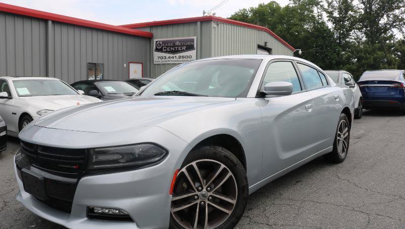 Used 2019 Dodge Charger SXT AWD/4WD image 2