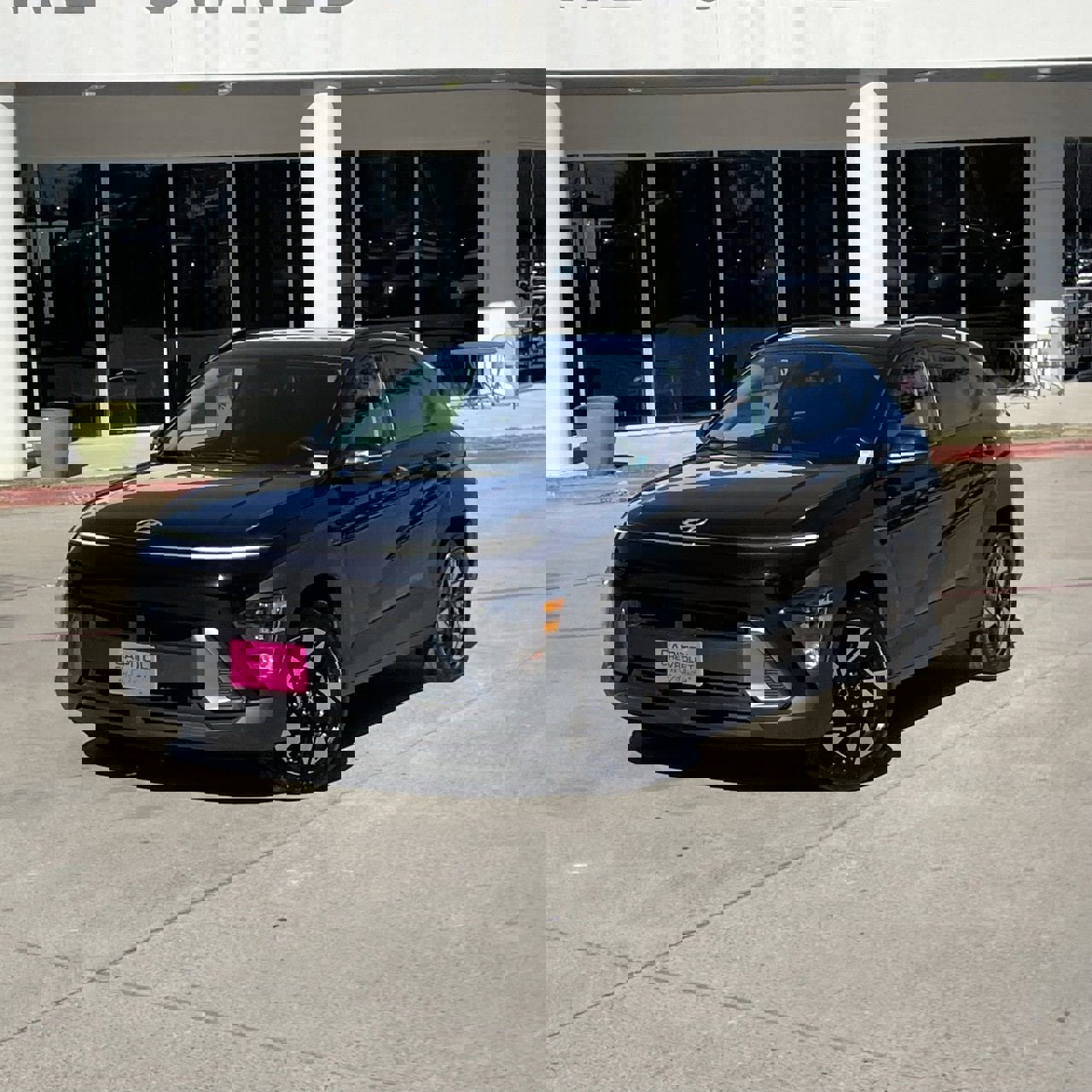 Used 2024 Hyundai Kona SEL image 9