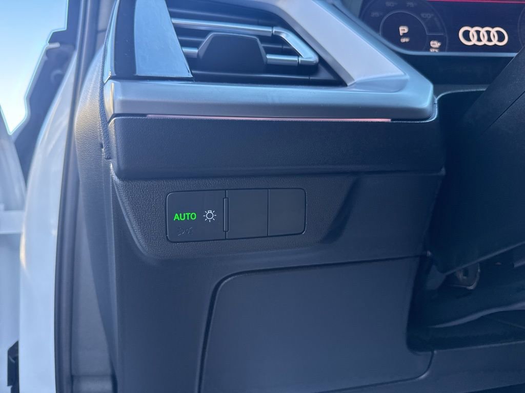 Used 2022 Audi Q4 e-tron Premium Plus image 13